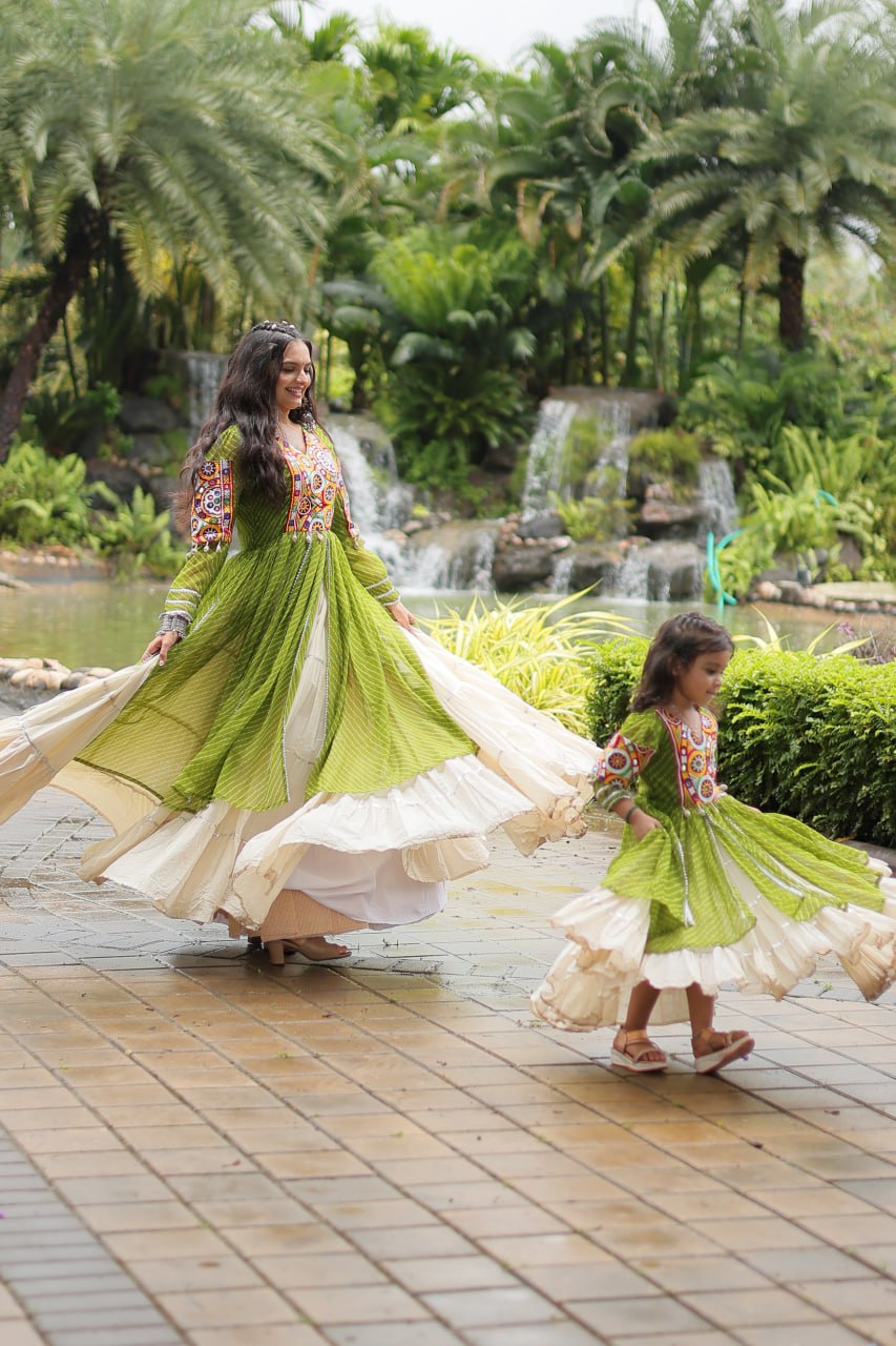 Anamika Vol 109 Kora Cotton Mother And Daughter Lehenga Choli