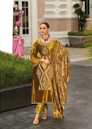 Gull Jee Riwayat Velvet Salwar Kameez Collection