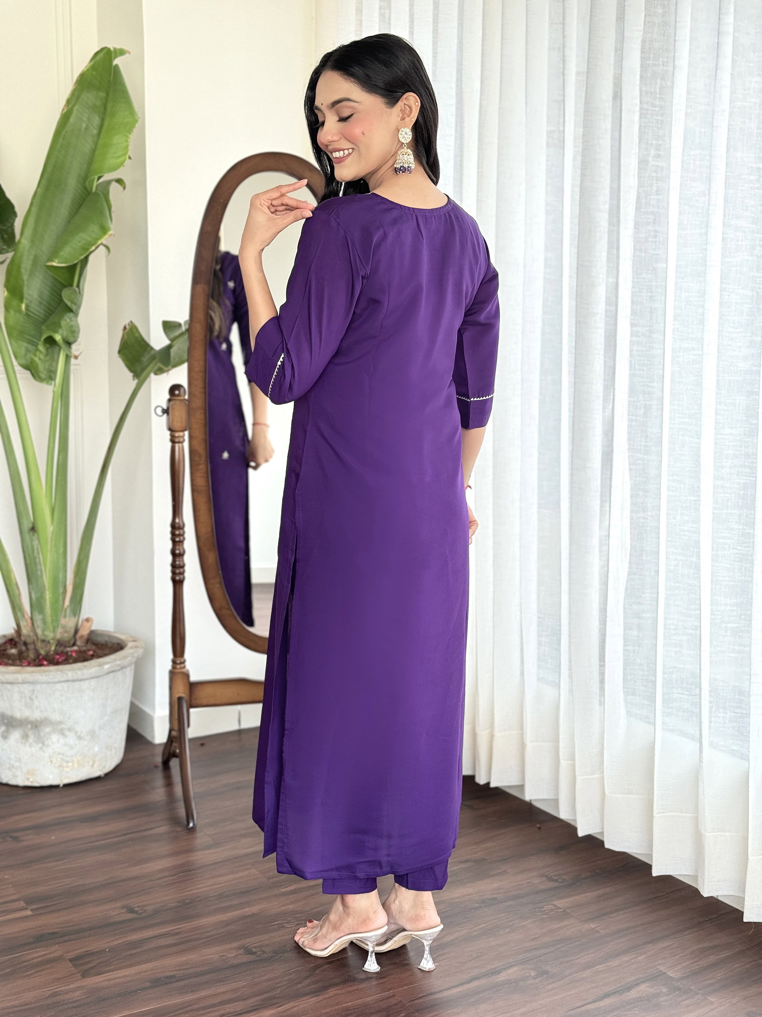 WHOLEMOHINI