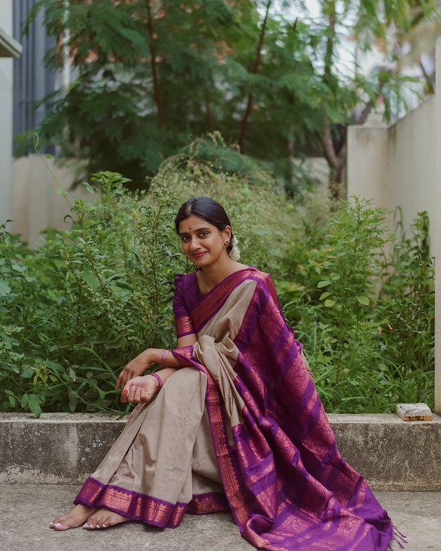 MC 610 CREAM WINE Banarasi silk saree collection