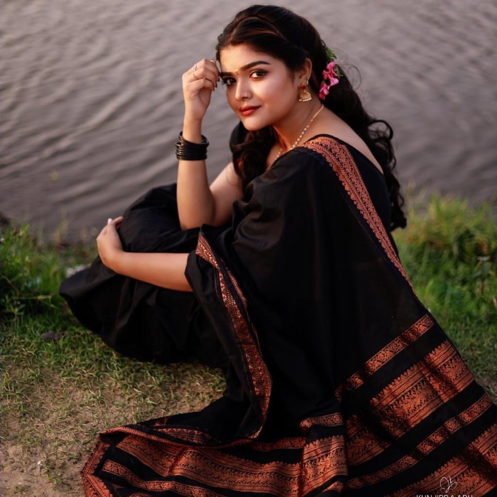 MC 631 Black Kanjivaram Silk Single Saree Collection