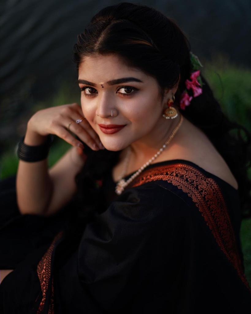 MC 631 Black Kanjivaram Silk Single Saree Collection
