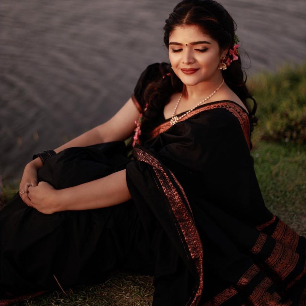 MC 631 Black Kanjivaram Silk Single Saree Collection