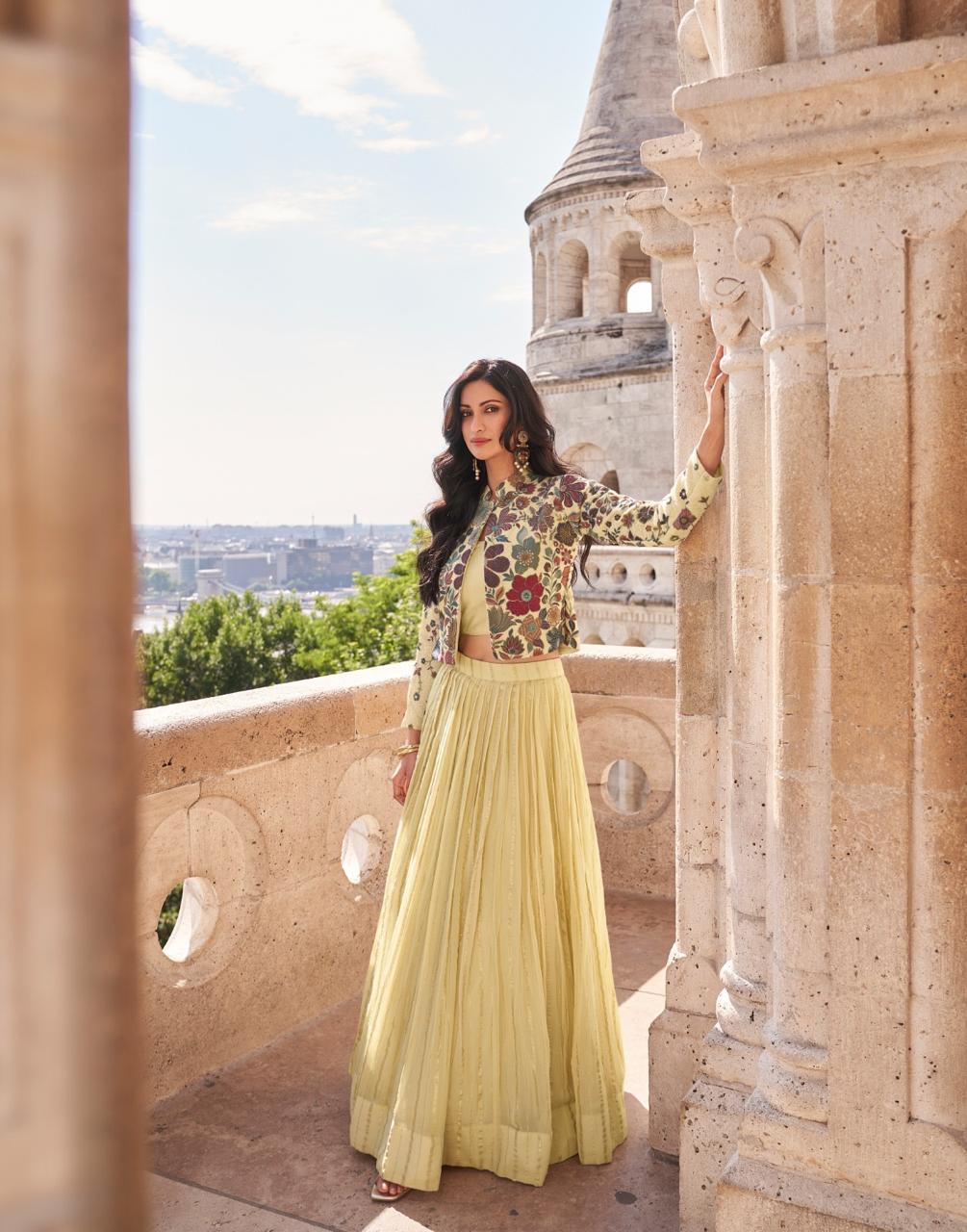 Sayuri Luxe 5580 Designer Indo Western Collection