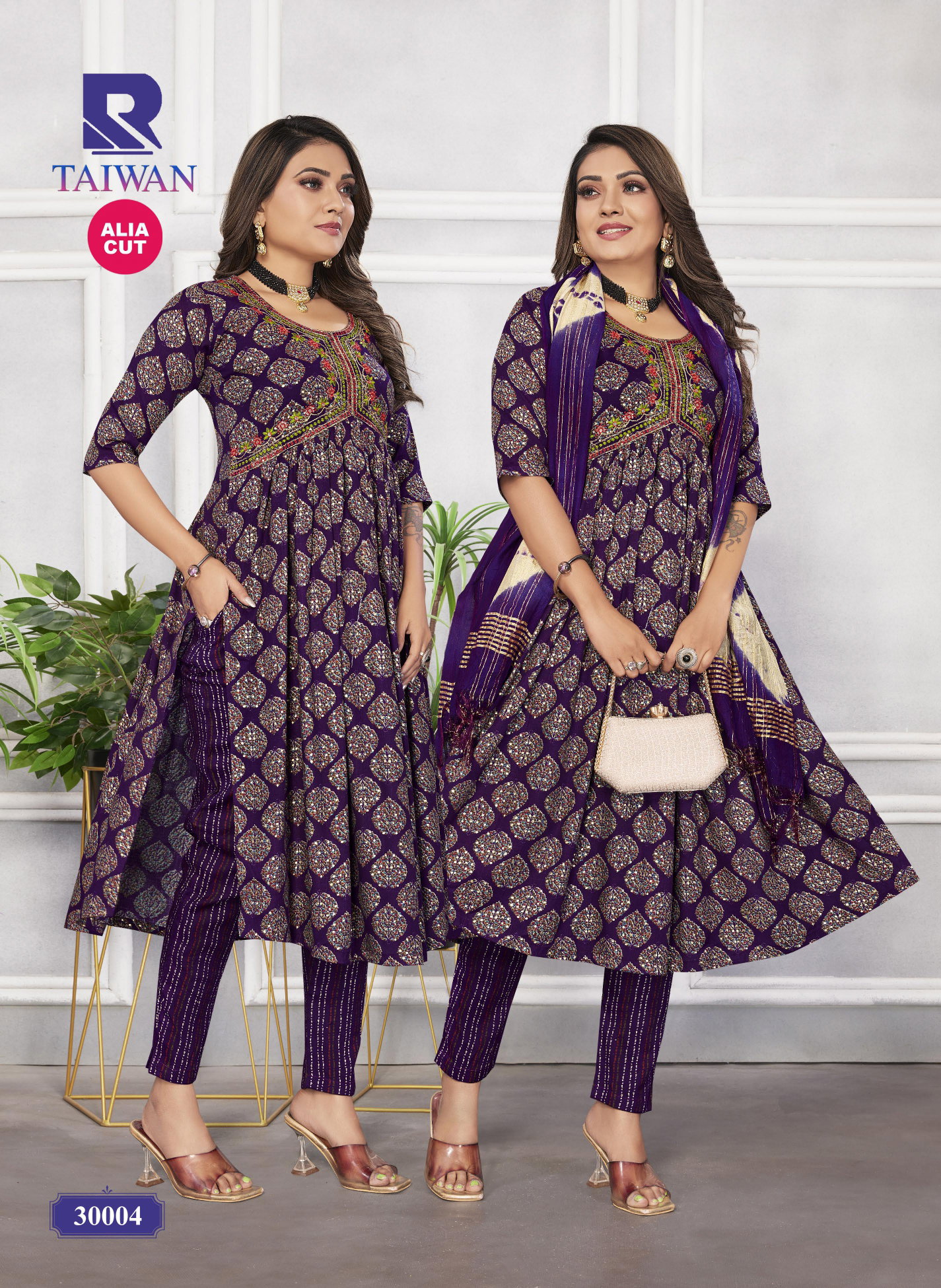 Raashi Taiwan Alia Cut Capsule Print Kurti Pant With Dupatta