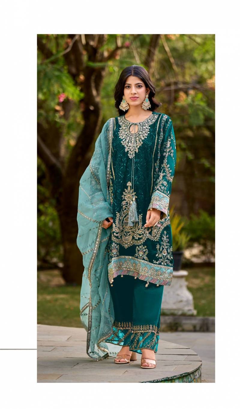Shree R 1459 Velvet Ready Made Pakistani Salwar Suits