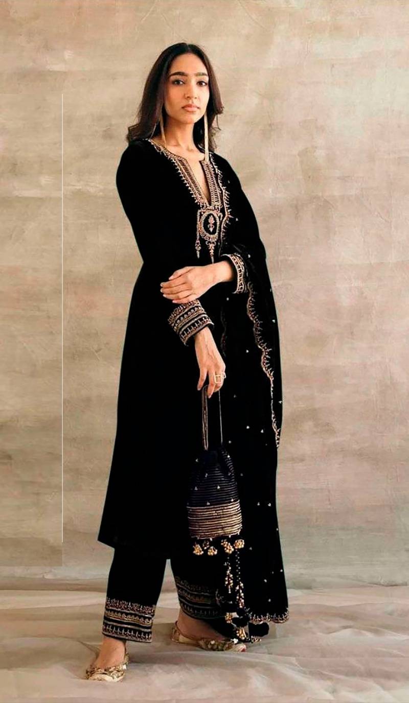 Florent 1020 A To D Velvet Pakistani Salwar Kameez Collection