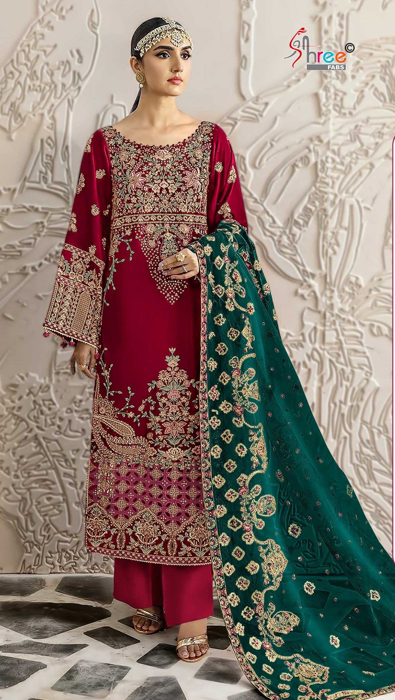 Shree K 5261 Velvet Pakistani Salwar Suits Collection