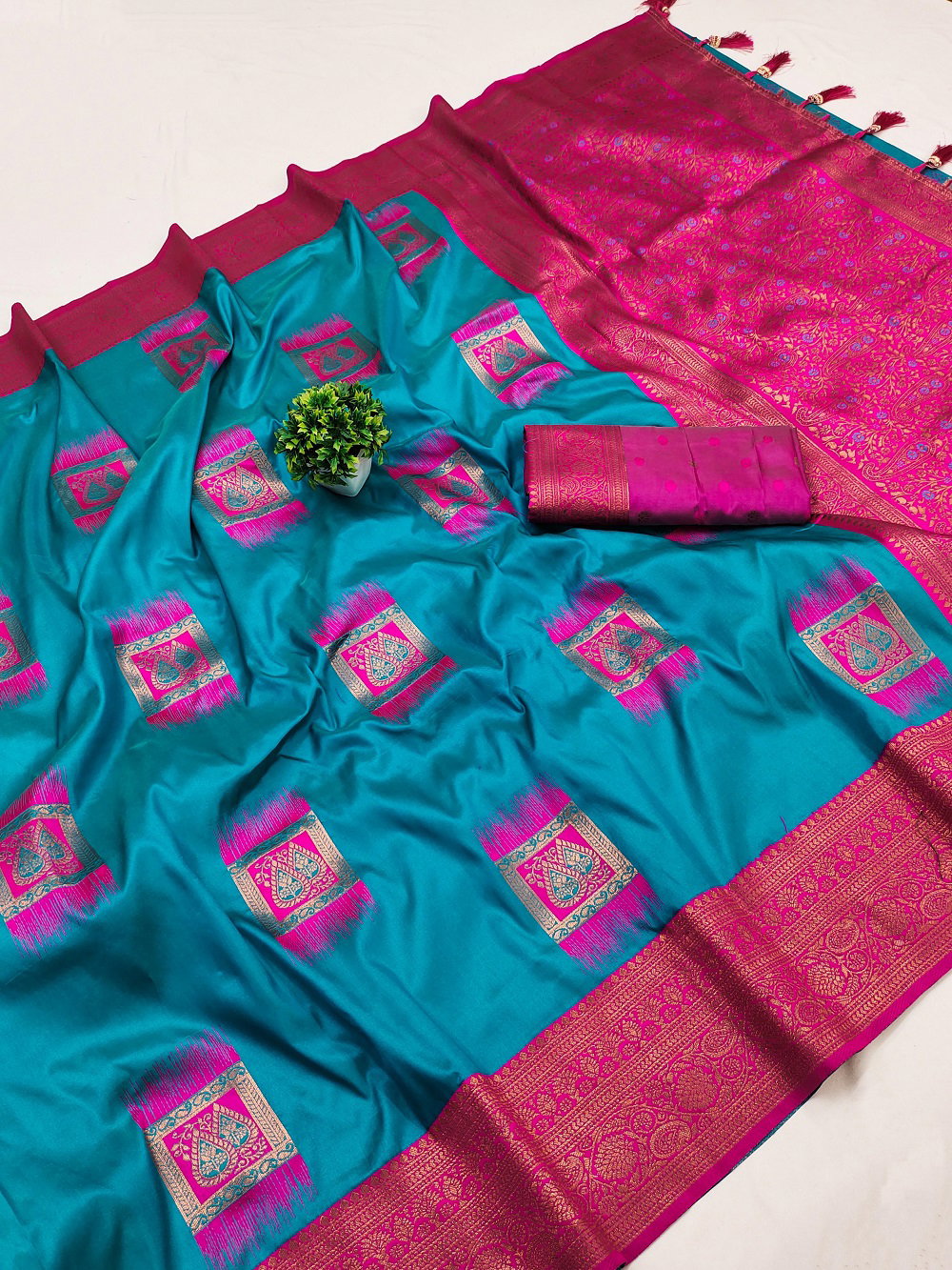 Sarika 3289 Beautiful Soft Silk Festive Wear Saree Collection