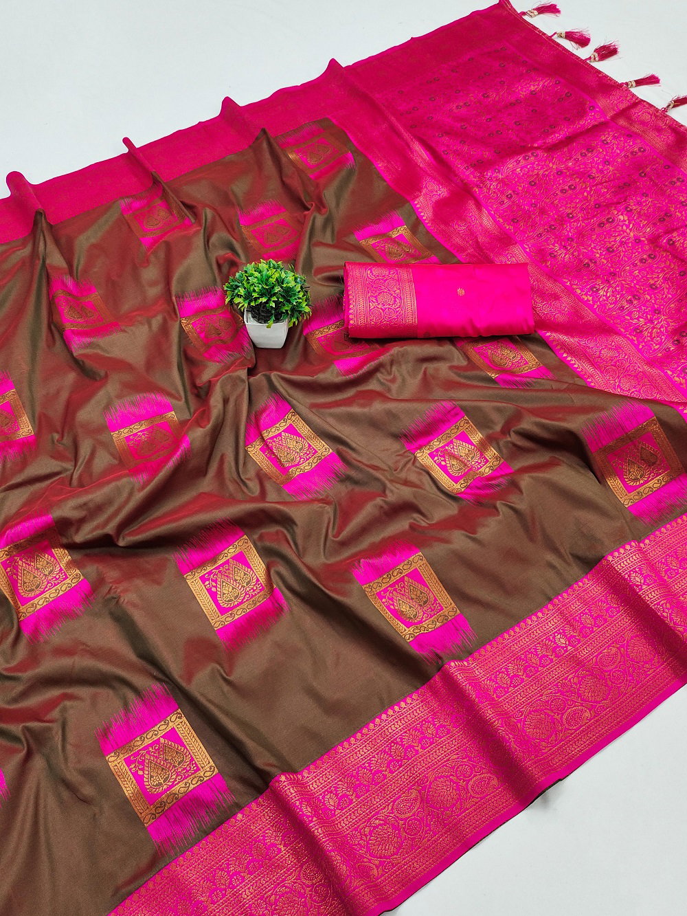 Sarika 3289 Beautiful Soft Silk Festive Wear Saree Collection