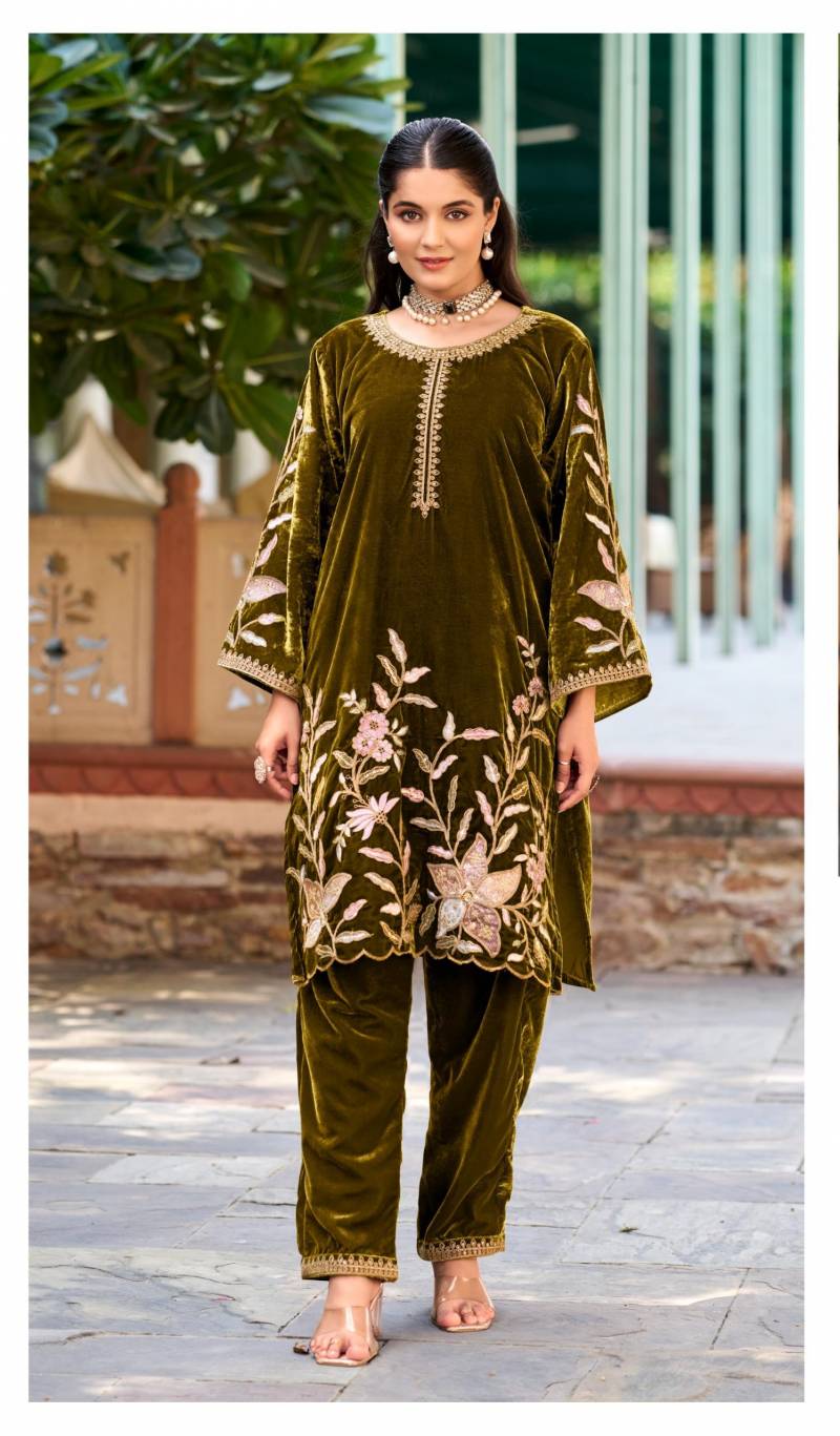 Deepsy D 629 Velvet Embroidered Pakistani Ready Made Collection