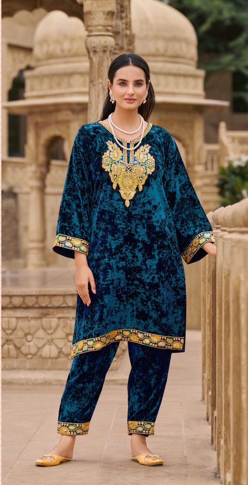 Shree R 1479 Ready Made Pakistani Salwar Suits Collection