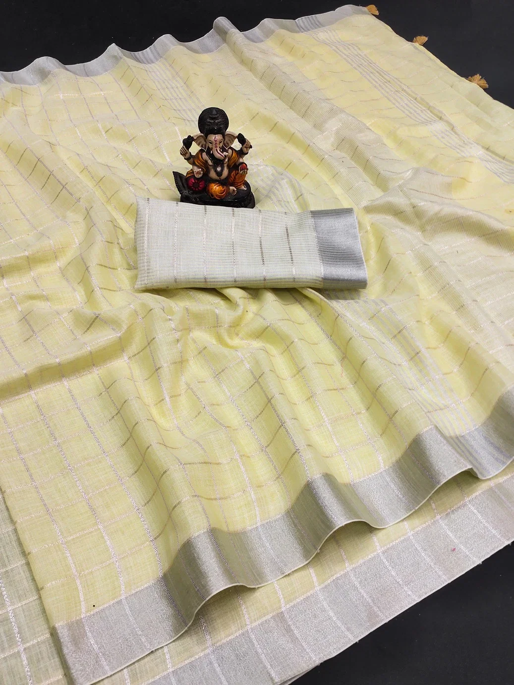 Vc Riddhi Premium Linen Saree Collection