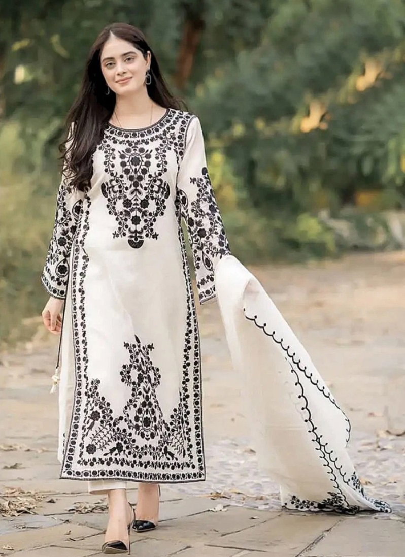 Anamsa 627 Georgette Pakistani Salwar Kameez