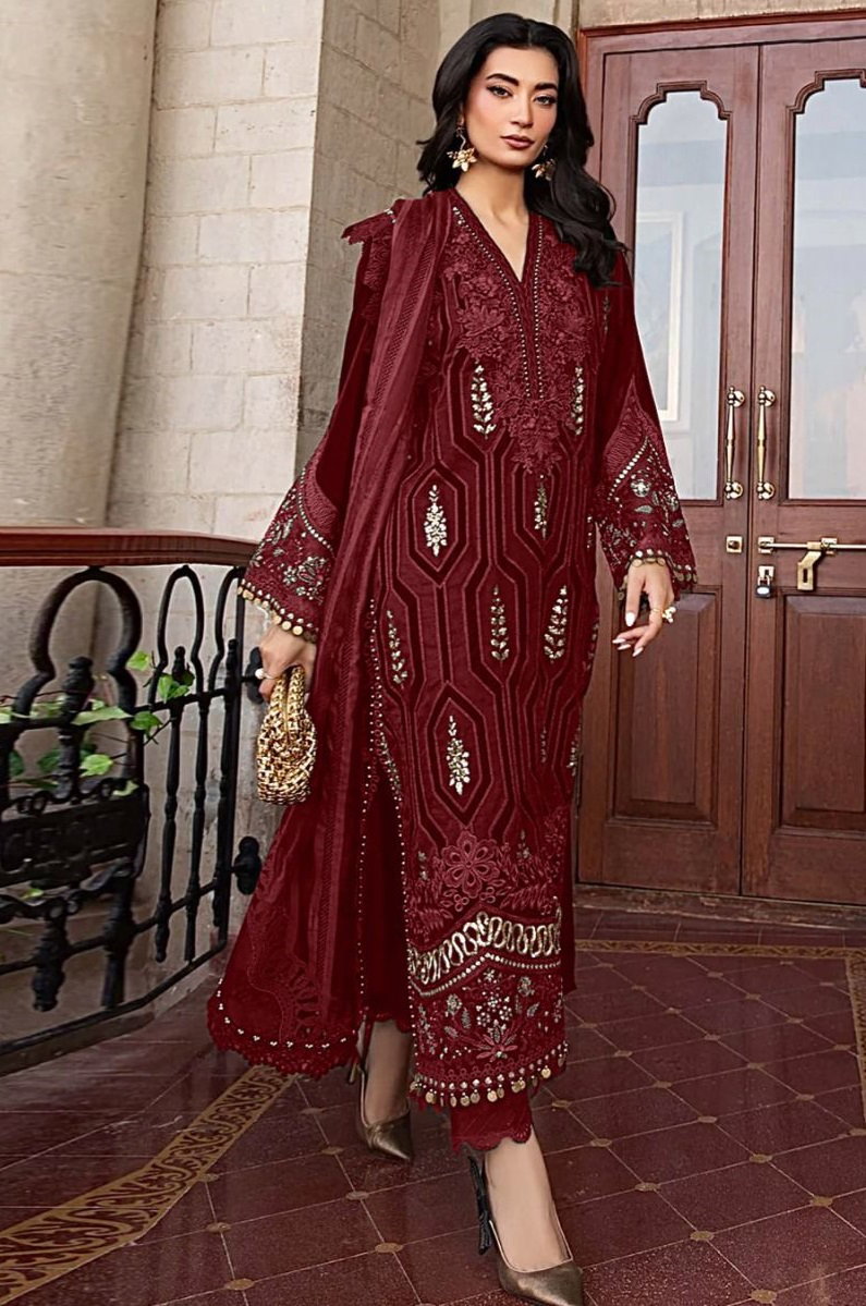 Saniya 7120 Rayon Pakistani Salwar Kameez Collection
