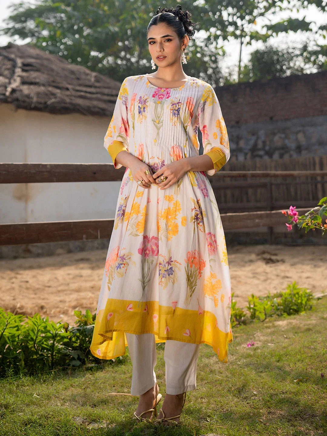 Indo Era 2553 Casual Wear Cotton Printed Kurtis Collection