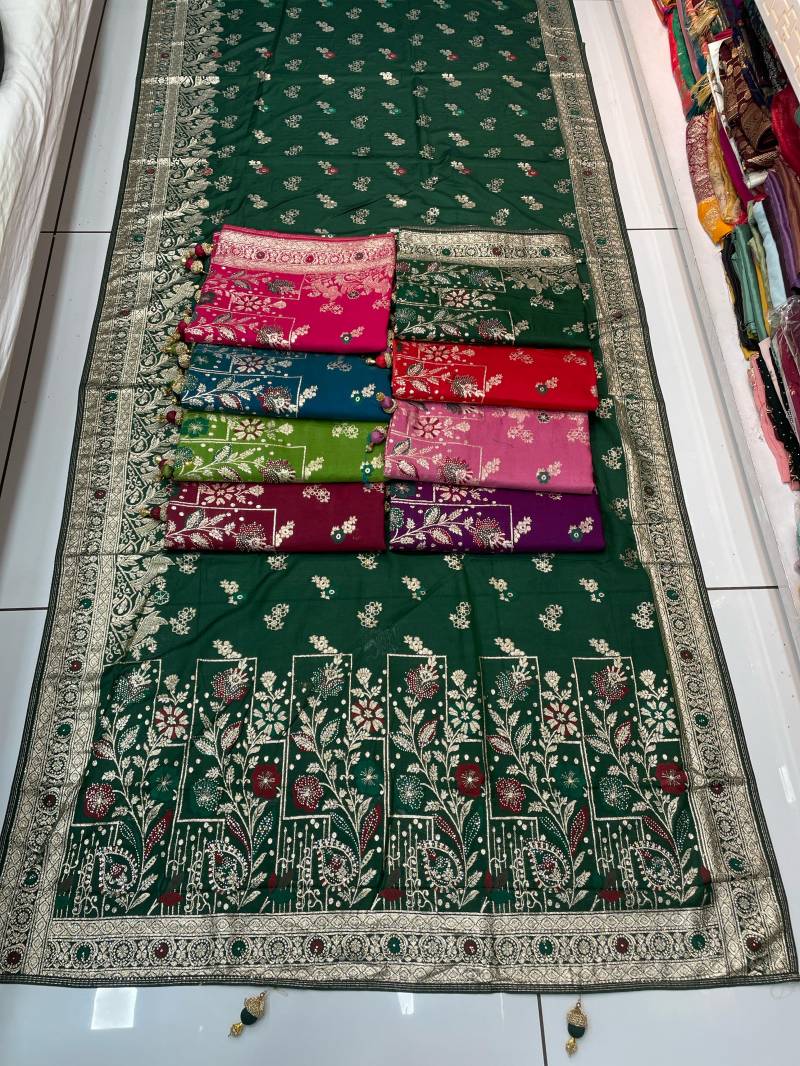 Mina 1044 To 1047 Maslin Viscose With Siroski Latkan Saree