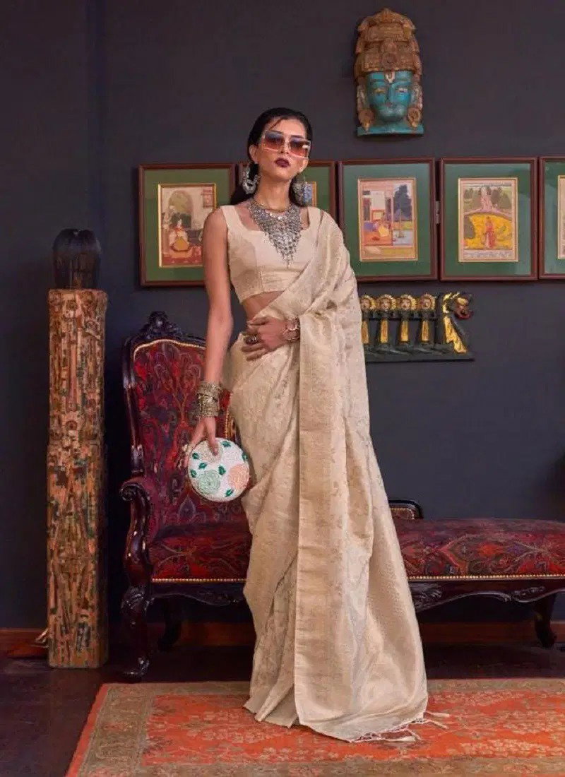Off White Colour Khabutai Silk By Rajtex - 322005 Pure Kantan Handloom weaving Silk Saree Collection