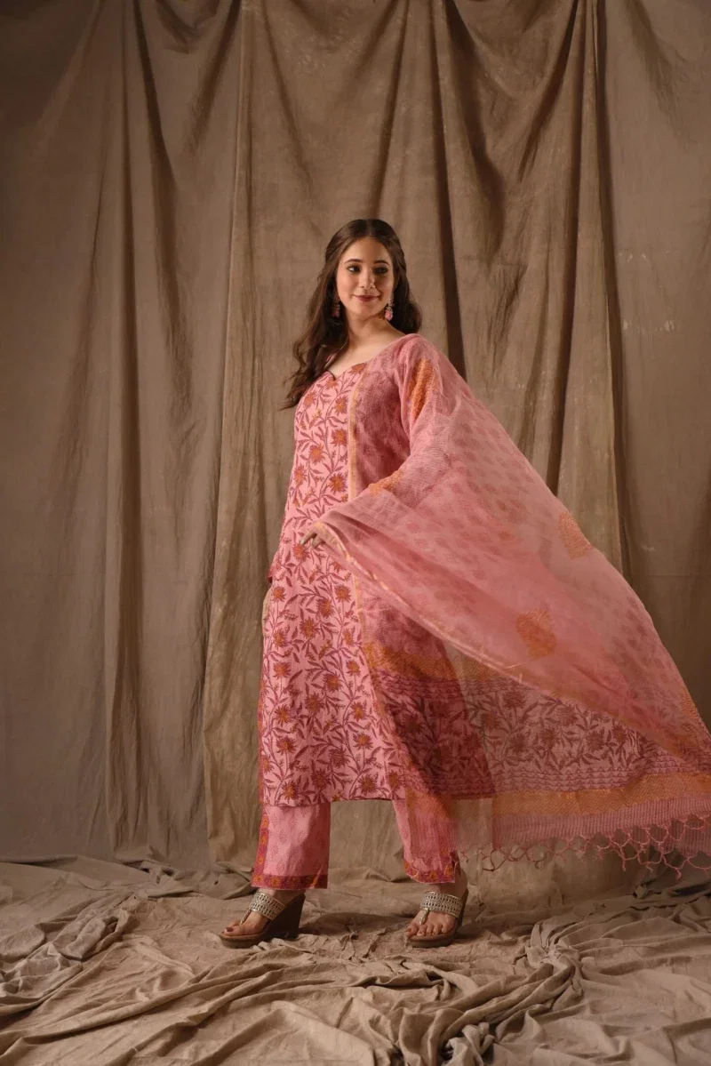 Sku Sp109 Roman Slub Flower Printed Kurti Bottom With Dupatta