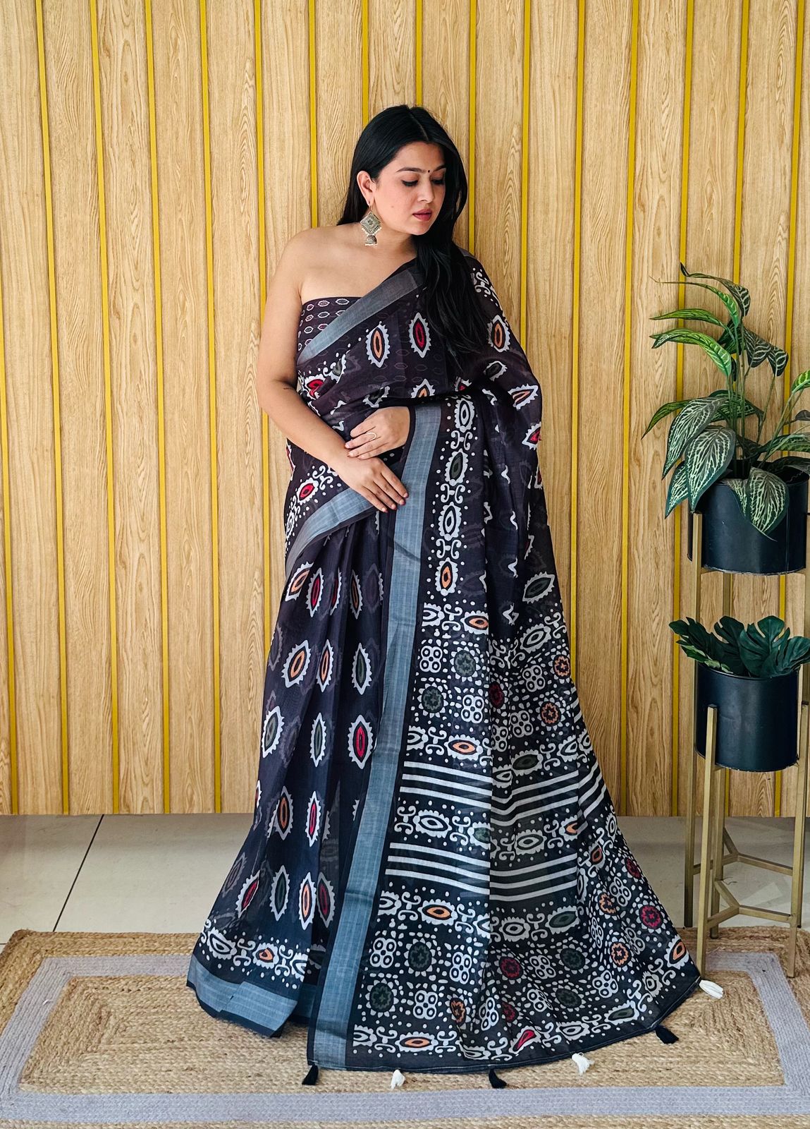 Scmd Shukriya Linen Cotton Digital Printed Saree Collection