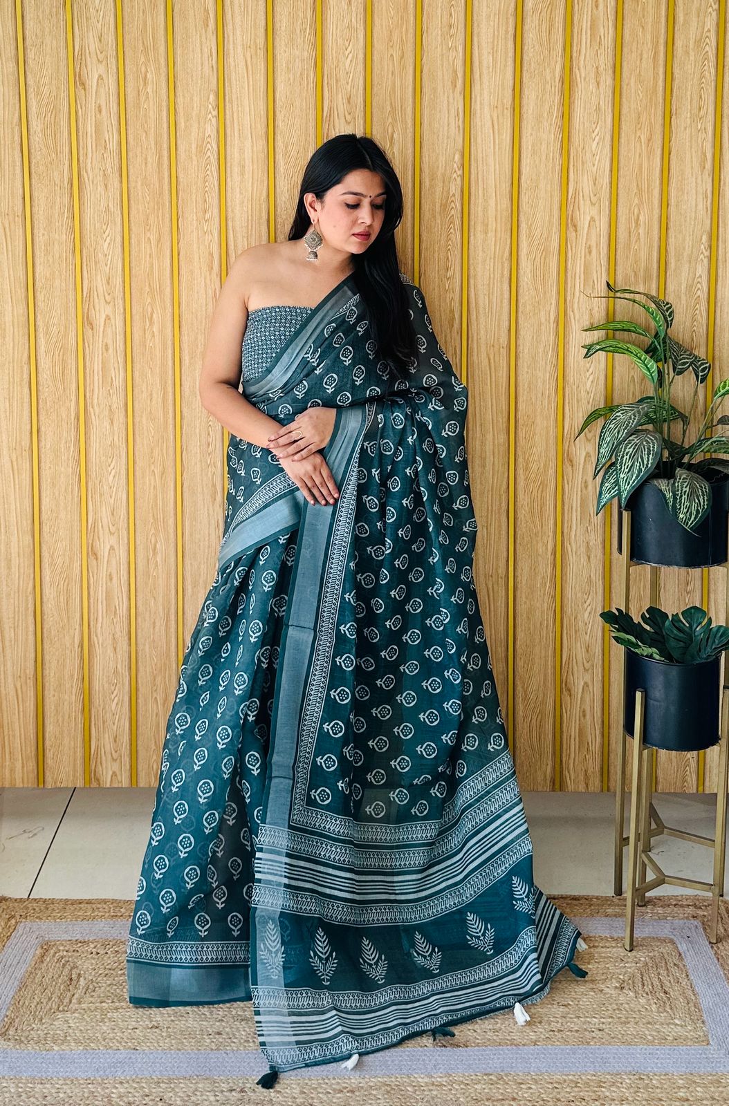Scmd Shukriya Linen Cotton Digital Printed Saree Collection