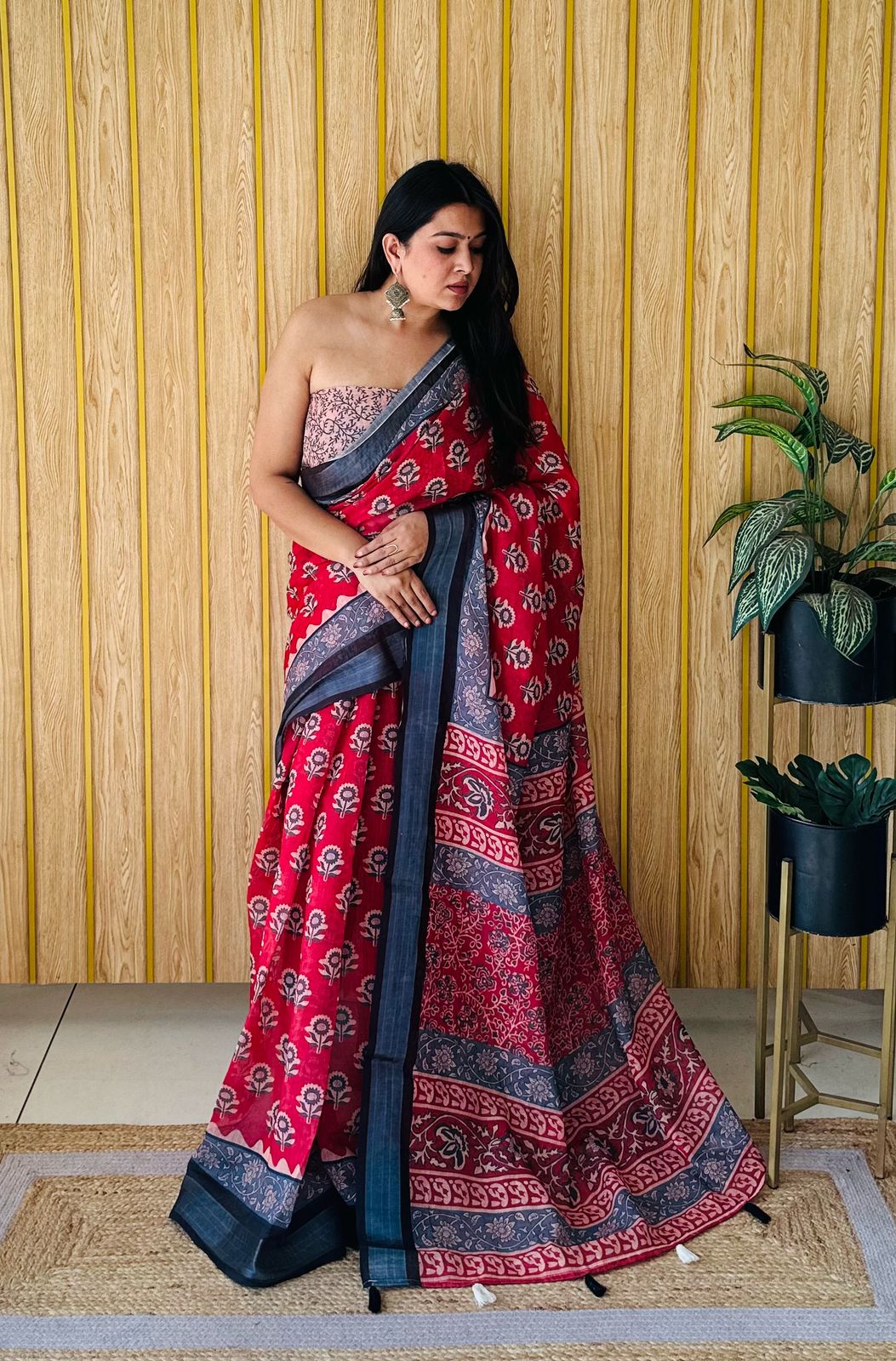 Scmd Shukriya Linen Cotton Digital Printed Saree Collection