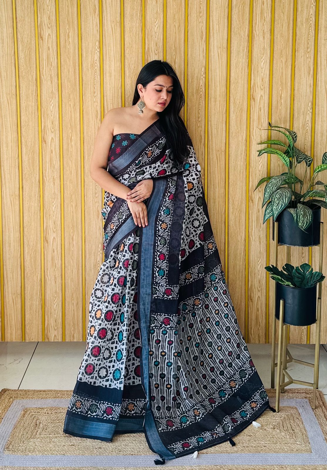 Scmd Shukriya Linen Cotton Digital Printed Saree Collection