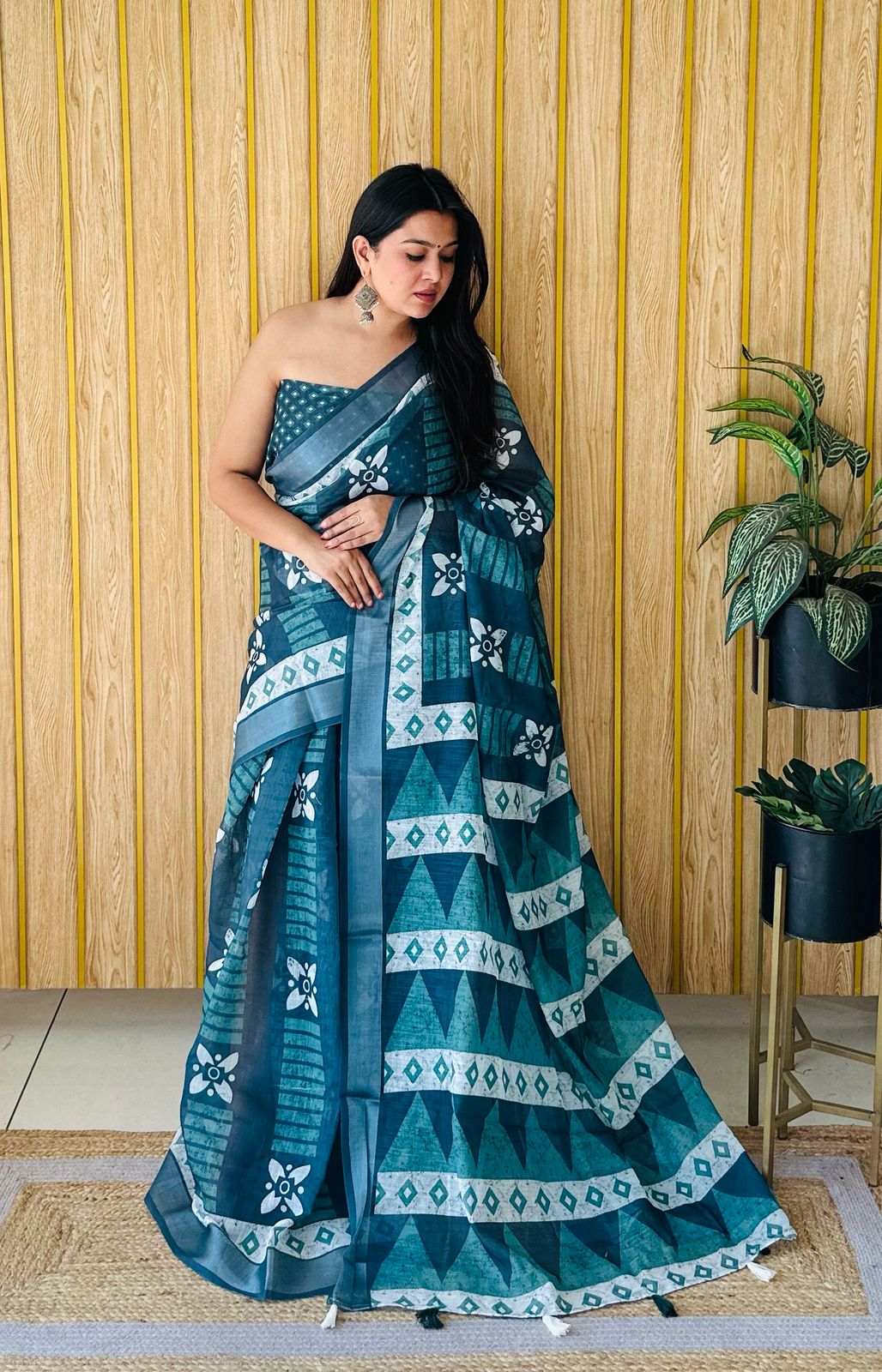 Scmd Shukriya Linen Cotton Digital Printed Saree Collection
