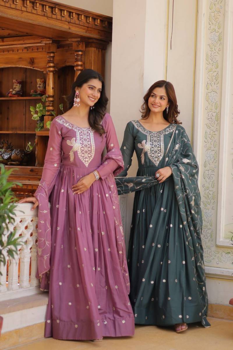 Sn 2422 Beautiful Star Georgette Gown With Dupatta Collection