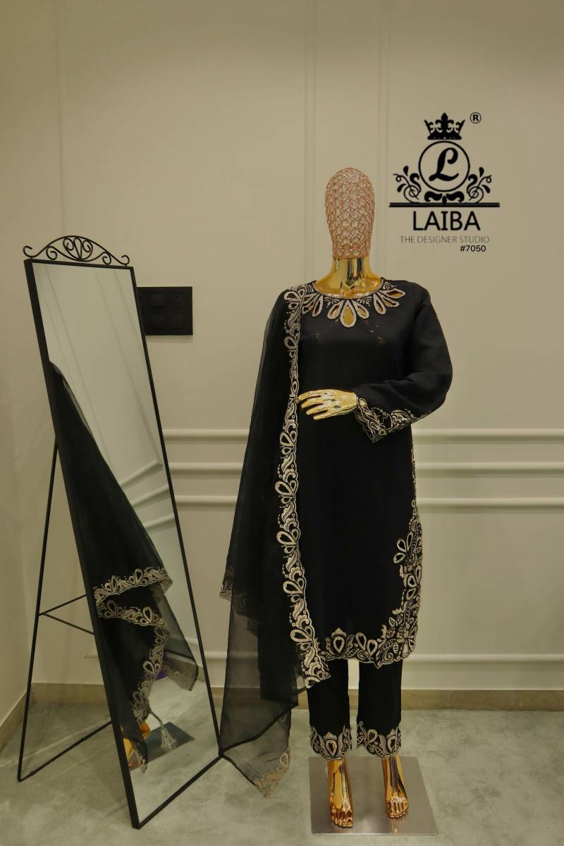 Laiba Am 7050 Viscose Slub Pakistani Ready Made Suits