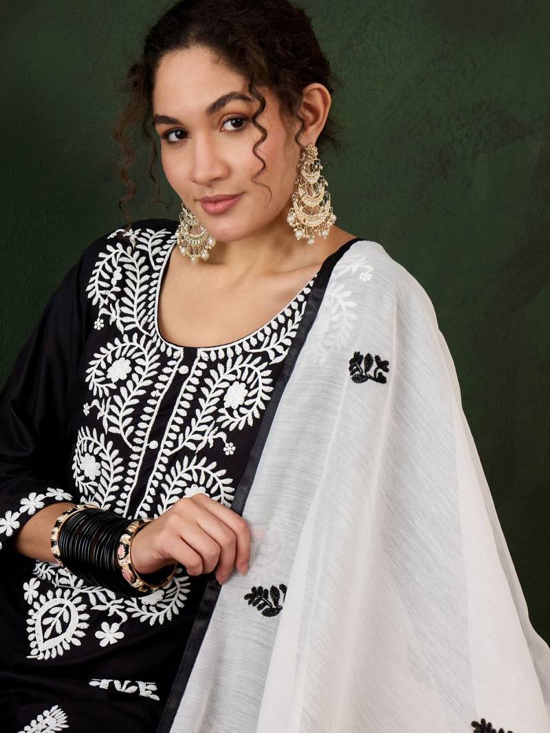 Color Set 8502 Cotton Chikankari Kurti Bottom With Dupatta