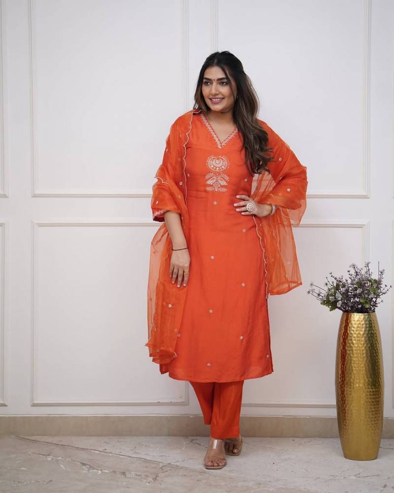 Ayesha 01 Viscose Chanderi Kurti Bottom With Dupatta