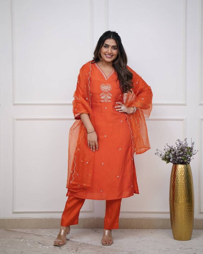 Ayesha 01 Viscose Chanderi Kurti Bottom With Dupatta