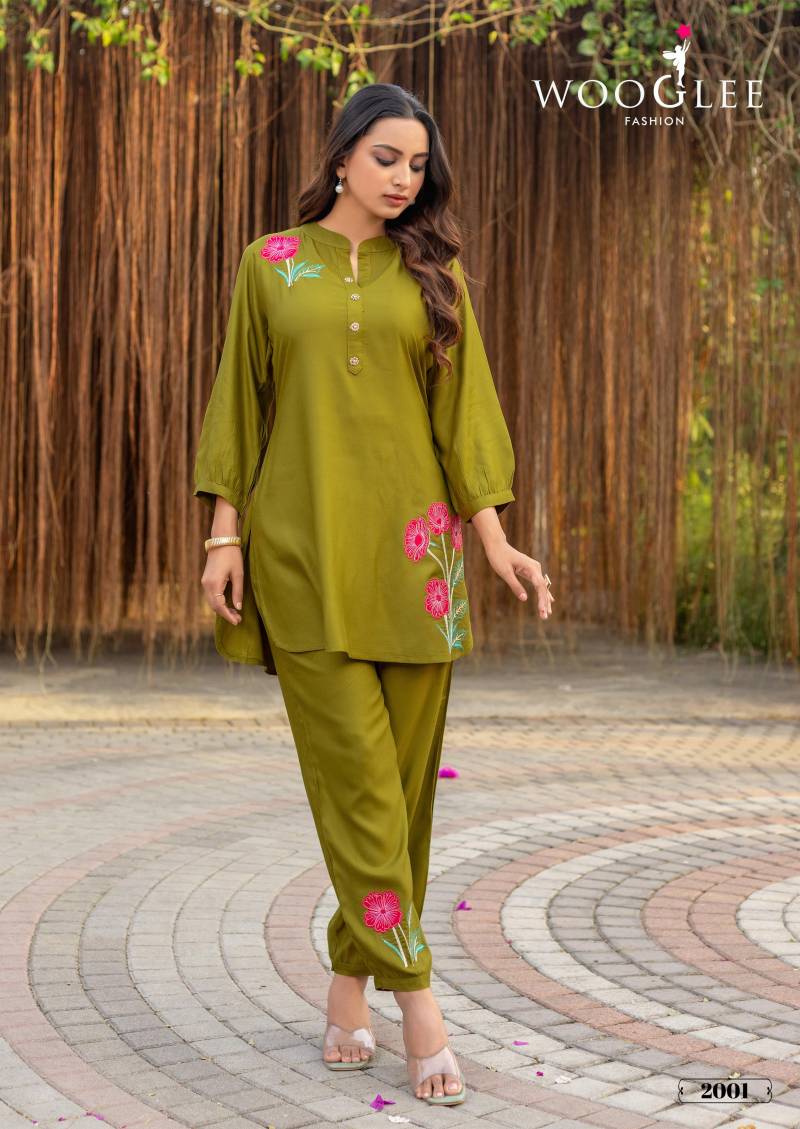 Wooglee Rich Look Viscose Satin Thread With Patch Work Co Ord Set