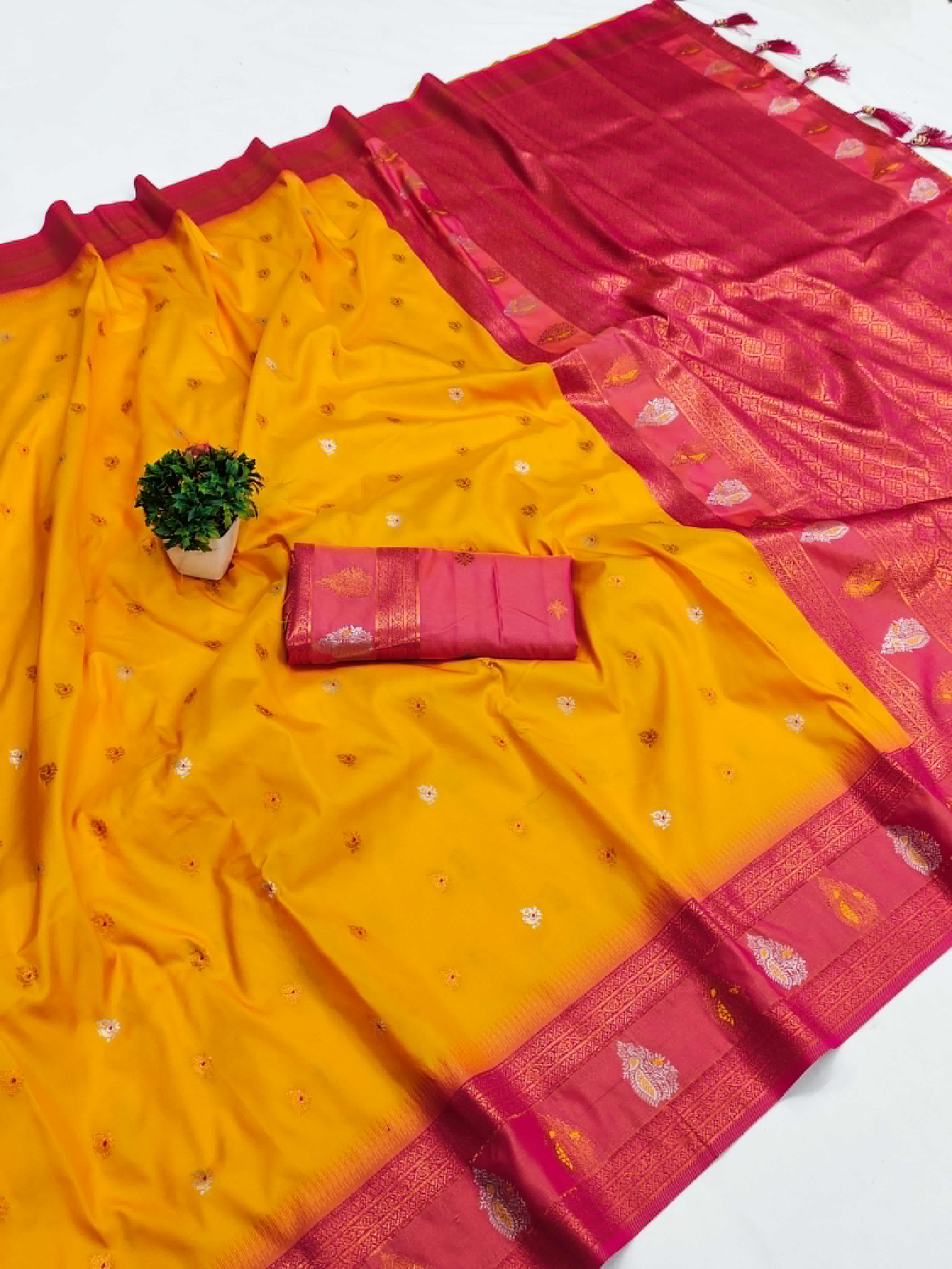 Lekha MN Anamika Soft Pethani Silk Zari Weaving Saree