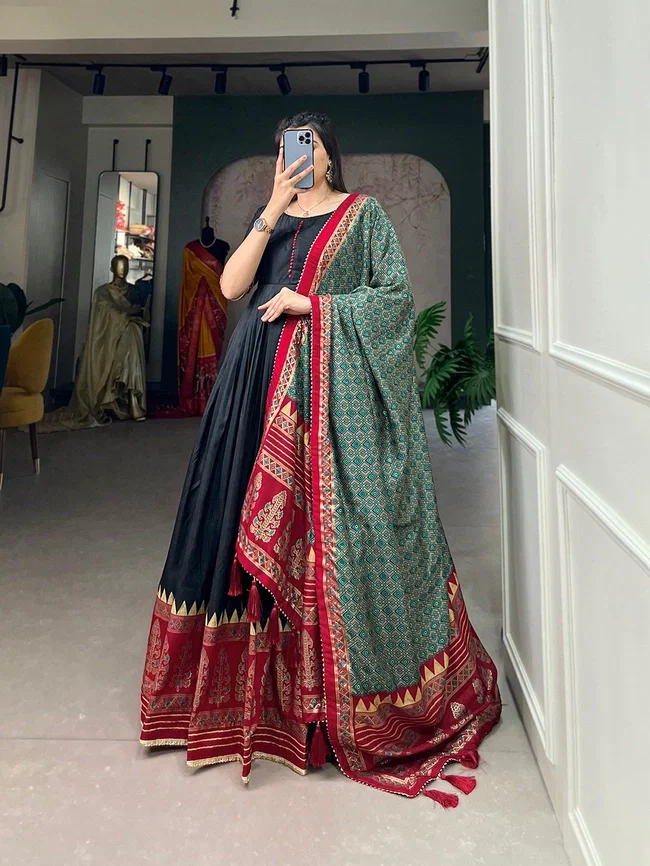 Lekha YF 5007 Designer Gown With Dupatta Collection