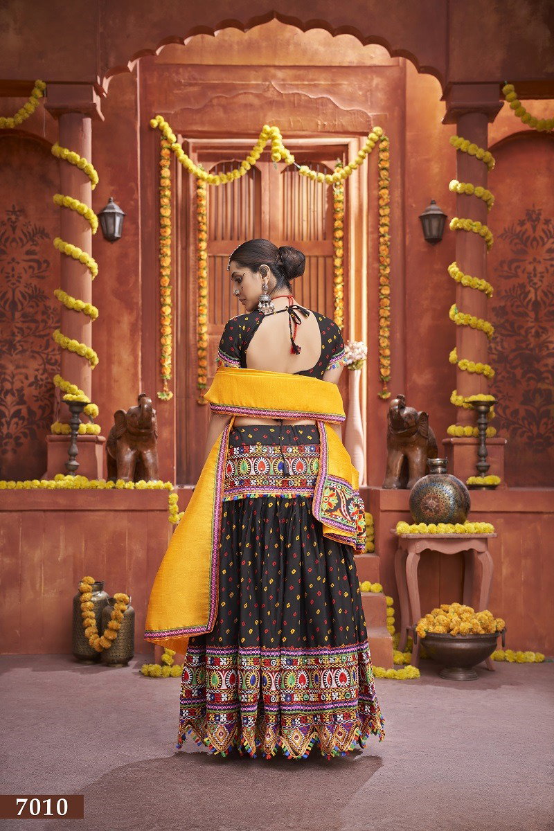Aawiya Rajwadi Vol 4 D no. 7010 Black Mix Cotton Silk Bandhani Printed lehenga Choli
