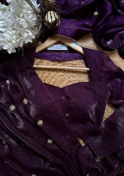 Ds 712 Silk With Beeds Works Designer Saree Collection