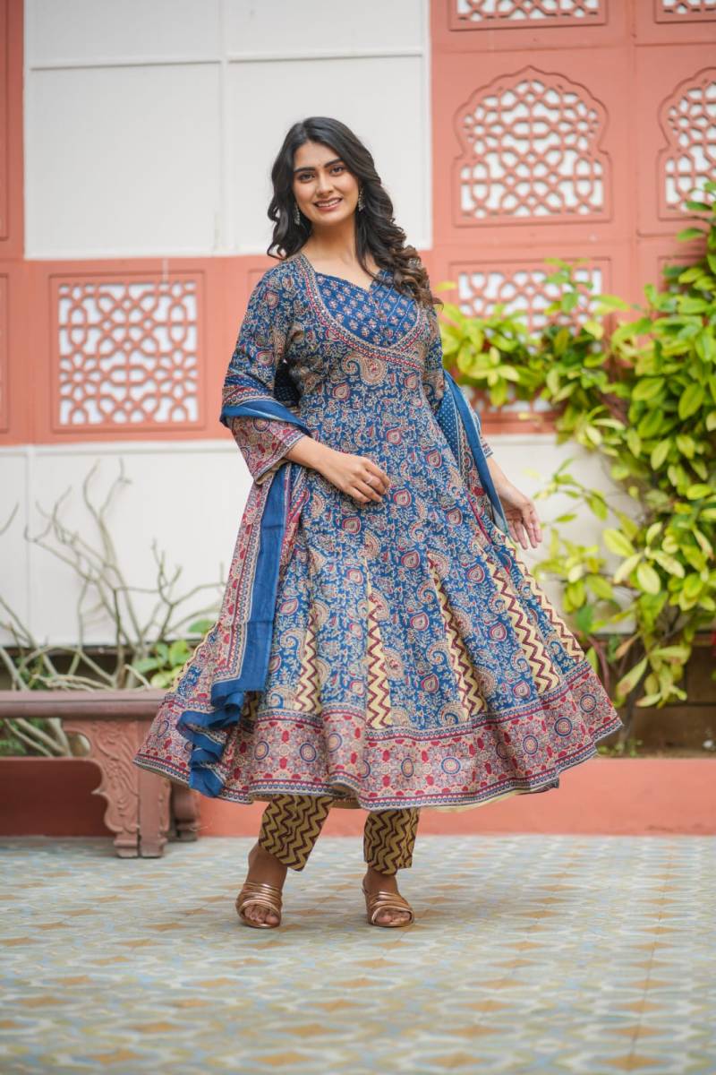 Naisha K 33 Cotton Printed Long Anarkali Kurti Set