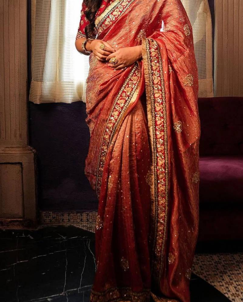 Vt 726 T Banarasi Crush With Embroidery Work Saree