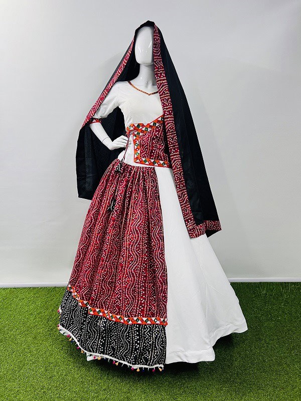 Aawiya Rajwadi Vol 7 D no. 7046 Pure Cotton Silk Printed Gamthi Work Traditional Looks Lehenga Choli