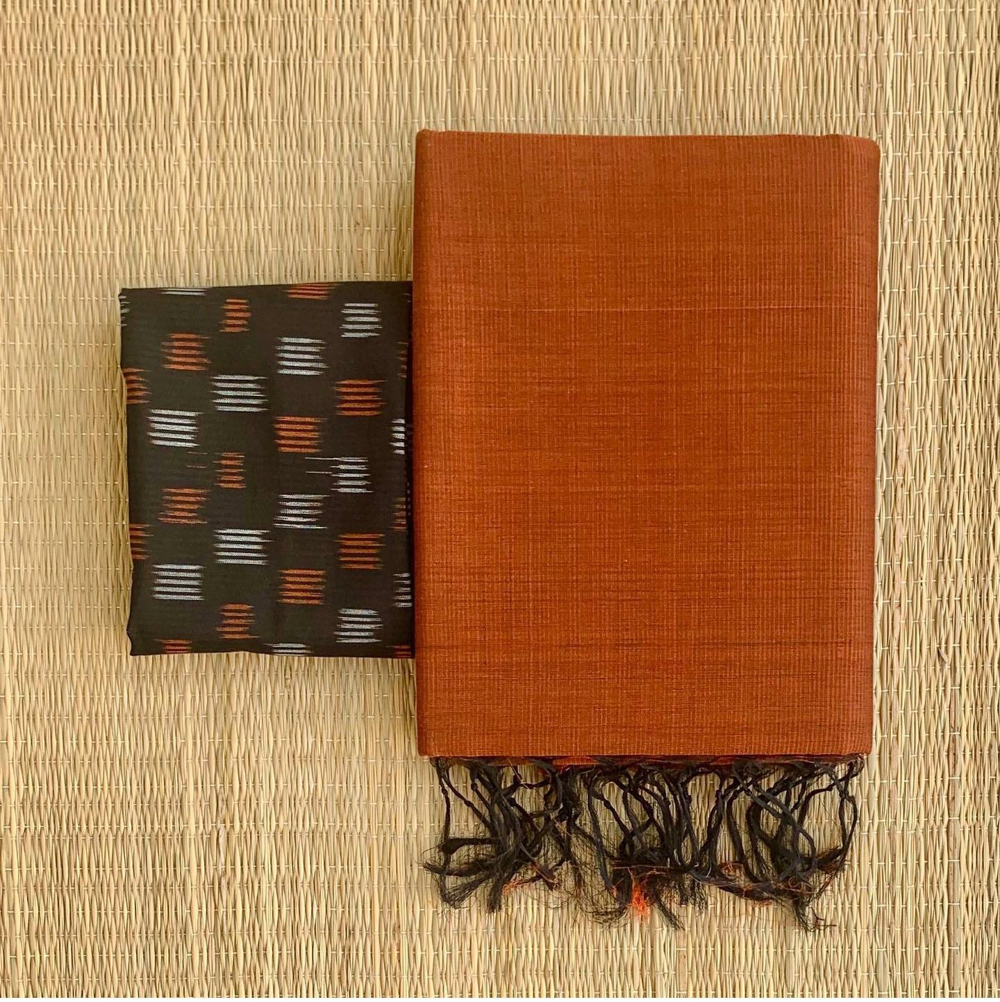 Lekha CF 101 B Khadi Cotton Plain Saree With Printed Blouse