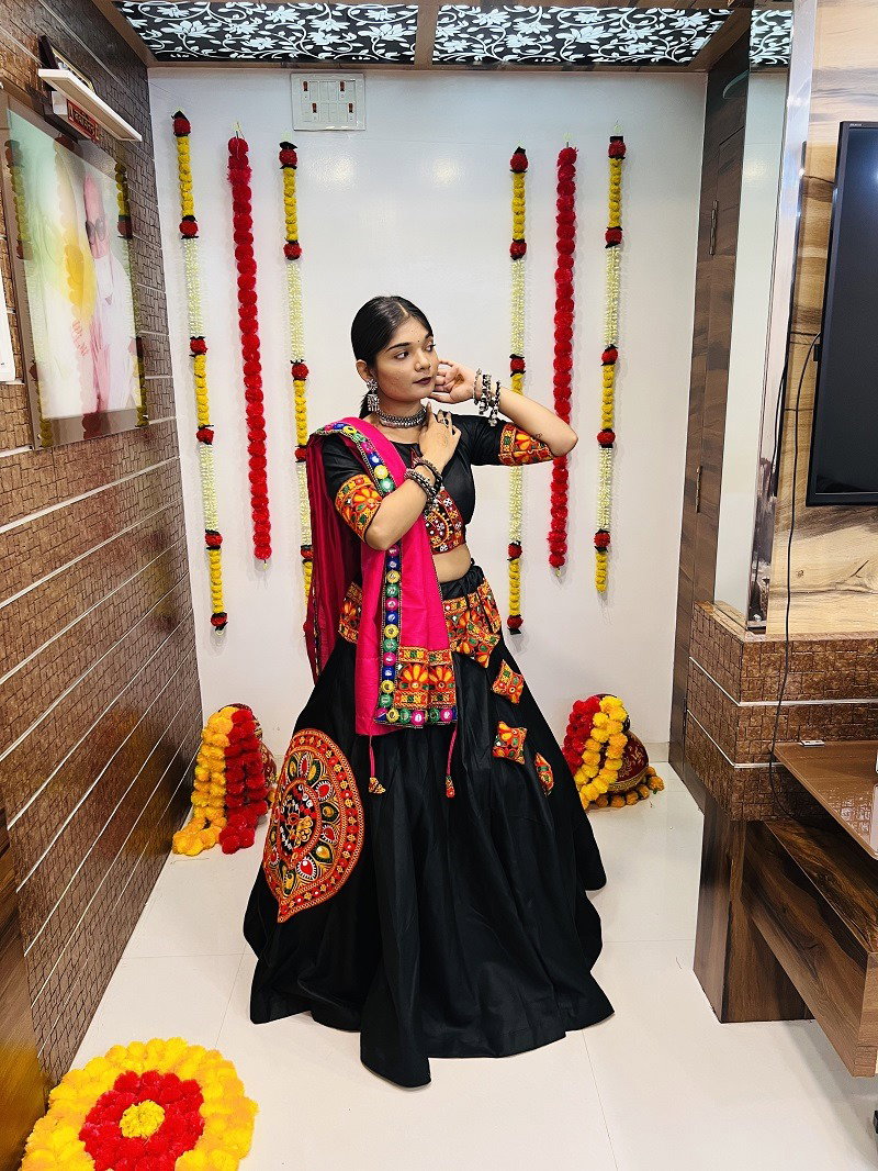 Aawiya Rajwadi Vol 8 D no. 7049 Cotton Silk Gamthi Work Traditional Lehenga Choli