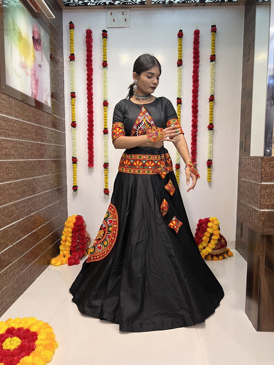 Aawiya Rajwadi Vol 8 D no. 7049 Cotton Silk Gamthi Work Traditional Lehenga Choli