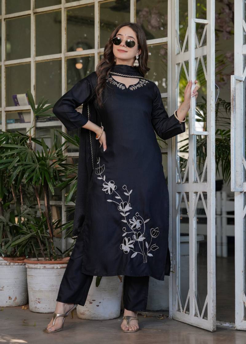 9star Fashion Heer Vol 1 Rayon Embroidered Kurti Bottom With Dupatta