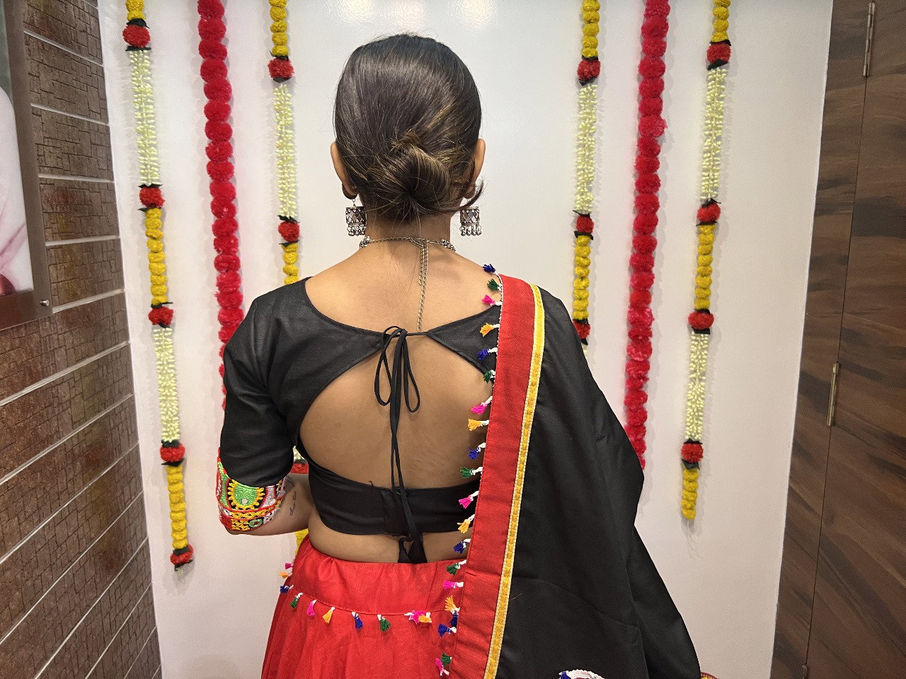 Aawiya Rajwadi Vol 8 D no. 7054 Cotton Silk Gamthi Work Lehenga Choli