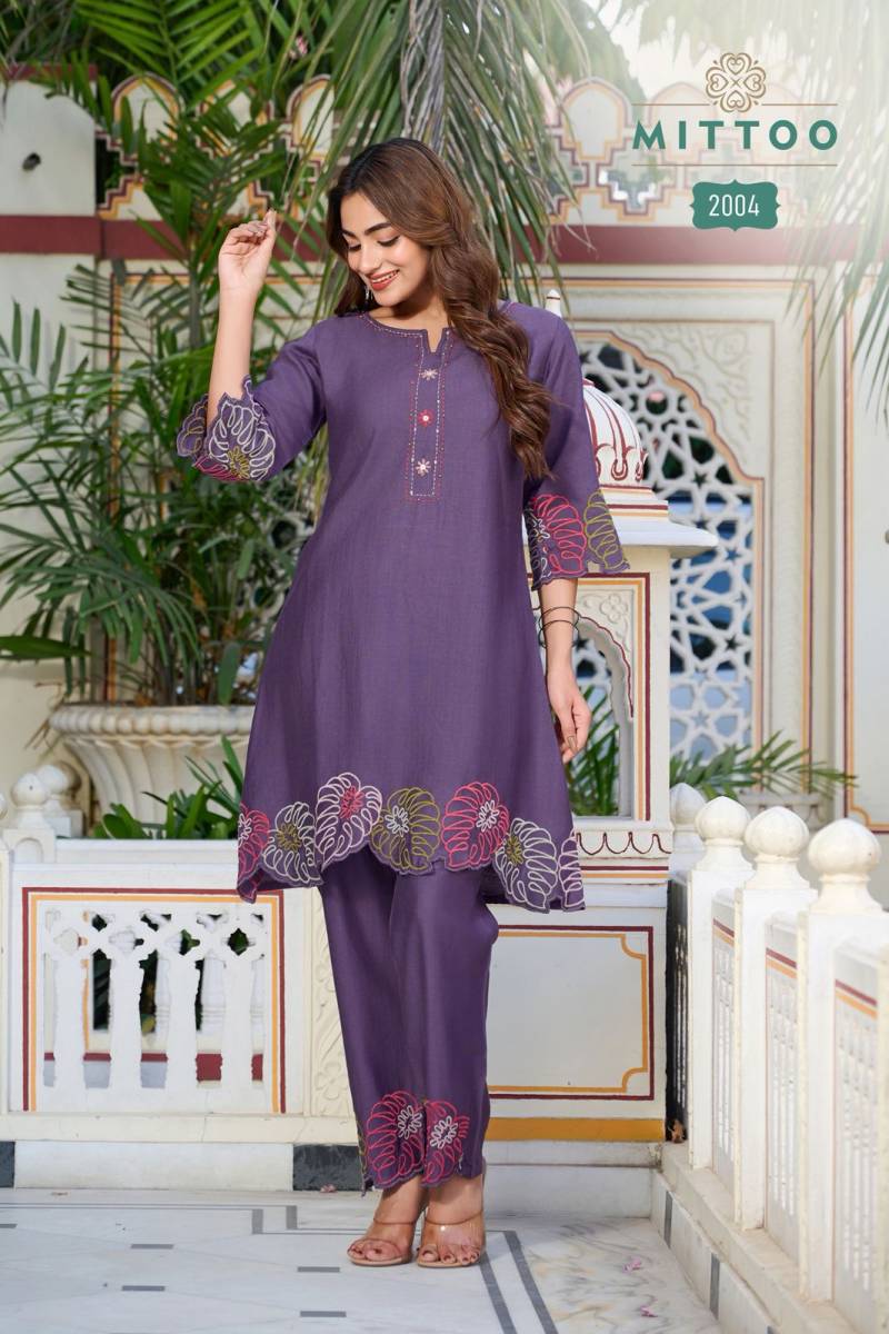 Mittoo Krivaa Viscose Weaving Thread Work Co Ord Set