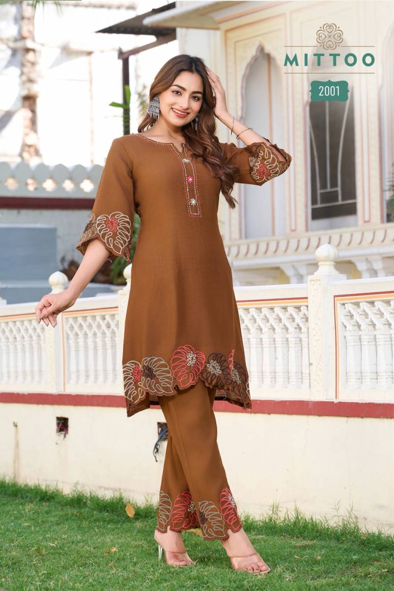 Mittoo Krivaa Viscose Weaving Thread Work Co Ord Set