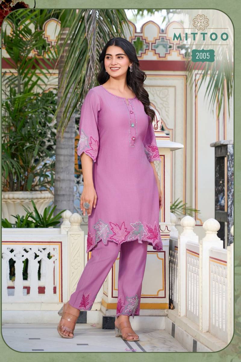 Mittoo Krivaa Viscose Weaving Thread Work Co Ord Set