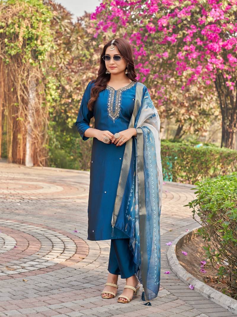 Aanchi Plus Bansi Rangeela Silk Kurti Bottom With Dupatta